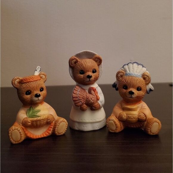 Bear Figurines - Picture 1 of 7